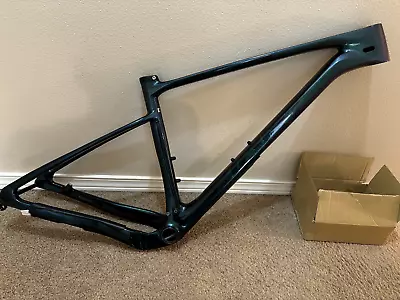 2022 Giant XTC Advanced 29 Inch Carbon Frame. Size Medium. • $725