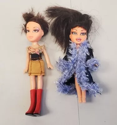 Lil' Bratz Dolls Lot Of 2 Mini 4 1/2” Doll Dressed MGA Miniature Small 2002 • $14.99