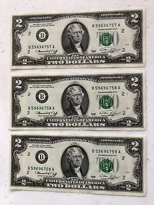 (3) 1976 $2 Dollar Bicentennial Bills - All Consecutive Numbers ~ Sequential • $15