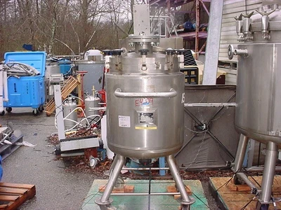 $2000 • Buy 50 Gallon INSULATED STAINLESS STEEL PRESSURE TANK Full Vacuum 30 PSI