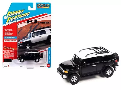 Johnny Lightning Classic Gold 2007 Toyota Fj Cruiser (black Diamond) 1:64 Scale  • $13.99