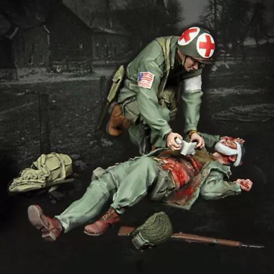 1/35 Resin Figure Model US Medical Corps And Wounded 2 Man Unassembled Unpainted • $16.29