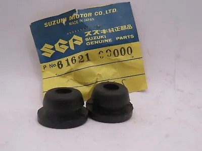 NOS Suzuki DT4 DT4.5 GENUINE QTY2 OEM RUBBER HOOD FASTENER BUSHING 61621-99000 • $11.98