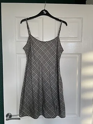 £8 • Buy Checked Pinafore Mini Dress. Brand New Never Worn. Size 12.
