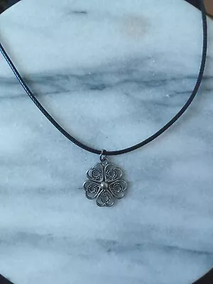 Y2K 2000's 90's Style Black Cord Necklace W Silver Tone Four Leaf Clover Pendant • $14.99