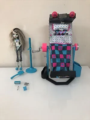 Monster High Frankie Stein Mirror Bed & Dead Tired Doll Play Set - Lot HTF • $89.98