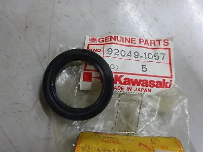 Kawasaki N.o.s  Speedo Drive Oil Seal Z1r Z1000 Z1300 Z900 Z650 S3 Kh400 Kh500 • £8.95