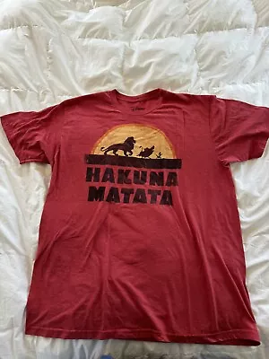 DISNEY LION KING  HAKUNA MATATA  Retro Red T-Shirt Size XL • $4.45