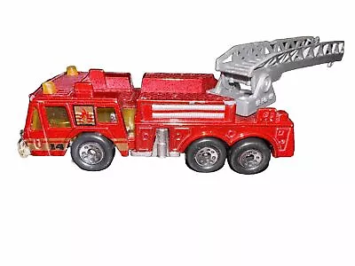 Vintage MATCHBOX 1982 Red Fire Engine Truck With Moving Ladder Gray Ladder • $22
