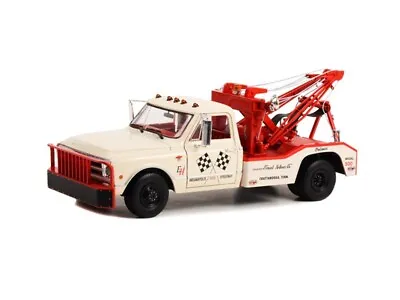 1967 Chevrolet C-30 Dually Wrecker Diecast 1:18 Scale Model - Greenlight 13651 • $129.95