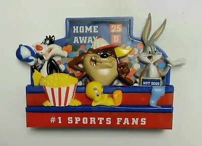 Vintage Looney Tunes Magnets #1 Sports Fans NO BOX Bugs Taz Sylvester Tweety 99 • $14.99