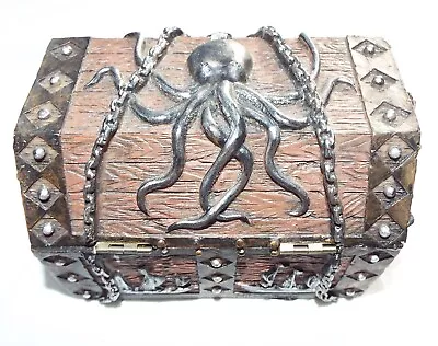 PGW Skull And Octopus Pirate's Treasure Chest Jewelry/Trinket Box Figurine  5  • $1.99
