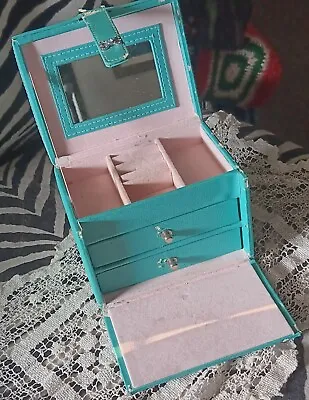 Jewelry Box With Mirror And Drawers • $3.95