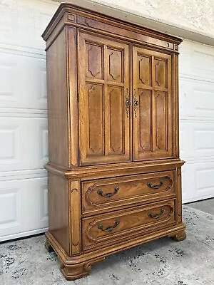 Thomasville Vintage Oak Armoire/Dresser/Gentlemans Dresser • $450