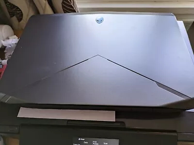 Alienware R2 3d Laptop • £315