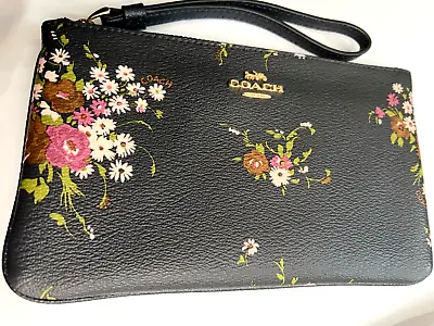 Coach Zip Wristlet Signature Canvas Black Evergreen Floral Print 8  X 5  NEW • $49.99