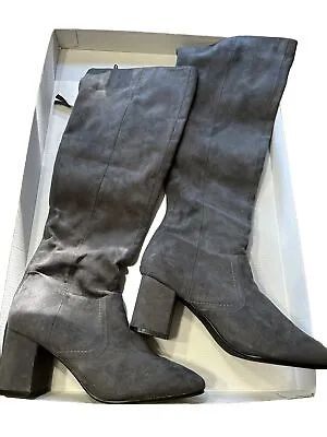 H&M Women’s Size 7 Gray Suede Full Zip Boots  *Read Description* • $6