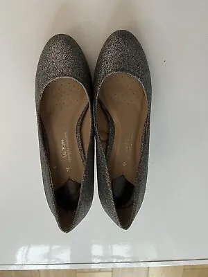 Dorothy Perkins Size 4 Sparkly Pewter Shoes Wide Fit Worn Once • £6