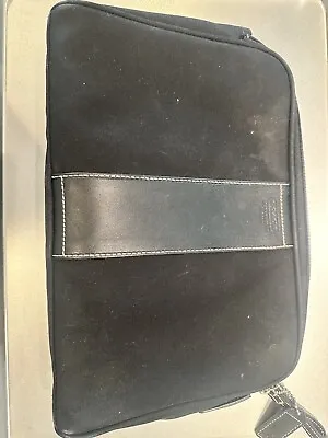 Coach Medium Boxy Cosmetic Case - Black • $10