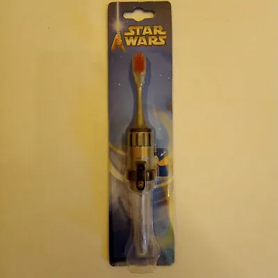 Star Wars Lightsaber Novelty Electronic Toothbrush NIB 2002 Grosvenor Light Up • £7.95
