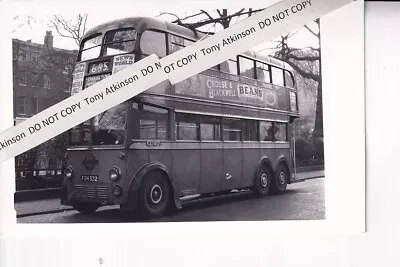 London Transport - M1 Type Trolley Bus - No. 1532 - Route 665 - Photo  # B13372 • £1