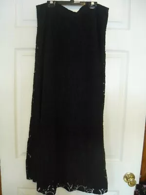 Ladies Medium Maxi Skirt Black Crochet Lined Machine Washable  Max Edition • $17.25