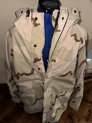 Parka Cold Weather Desert Camouflage Jacket SP0100-00-D-4022 Men's Size M • $59.99