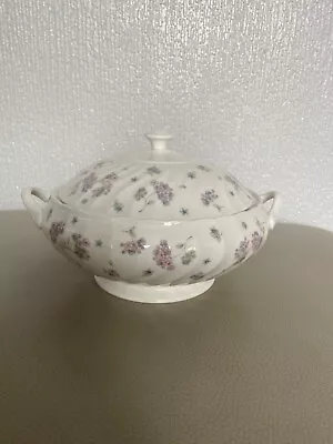 Beautiful Wedgwood April Flowers Lidded Handled Tureen Perfect Condition • £28