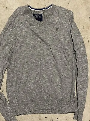 American Eagle Men's Size M Pullover Sweater V-neck Classic Fit Cotton Gray Clas • $9.72
