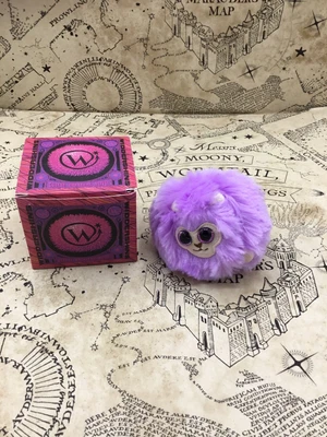 £59.99 • Buy Harry Potter Geek Wizarding Trunk Pygmy Puff Purple  Exclusive Replica Rare