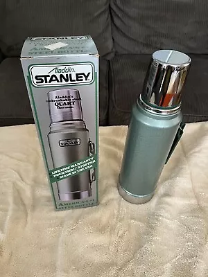 Vintage 1989 USA Made Aladdin Stanley Thermos Green 1 Quart A944DH New In Box. • $375