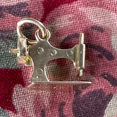 Vintage 14K Yellow Gold Sewing Machine Charm Needle Move 1/2 Inch  1.65 Grams • $175