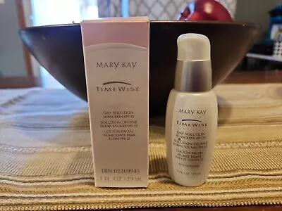 New Mary Kay Timewise Day Solution With Sunscreen SPF 25 1oz #002326 • $14.99