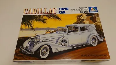 Italeri 1933 Cadillac Town Car - 1/25 Scale Model Kit Collection Lot • £24.95