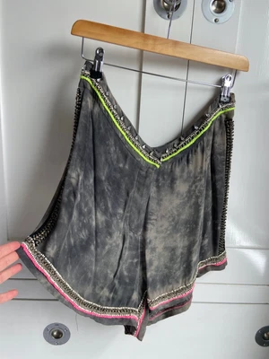 £13 • Buy Topshop Premium Label Embellished Shorts