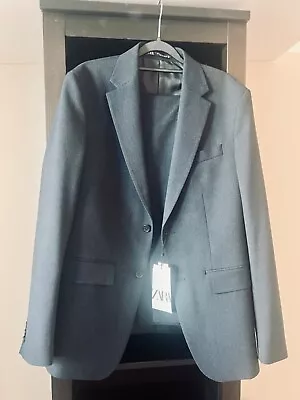 Zara Men Suit  38R • $80