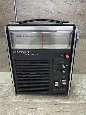 $15 • Buy Vintage Lloyd's Battery Electric Portable Radio N610B-175B - Works GREAT!
