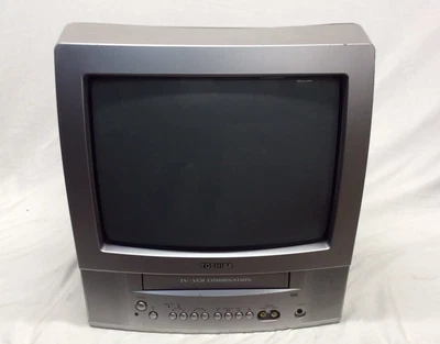 $249.95 • Buy Toshiba 13” CRT Tube TV & VCR VHS Combo Front A/V Input Retro Gaming MV13P2(READ