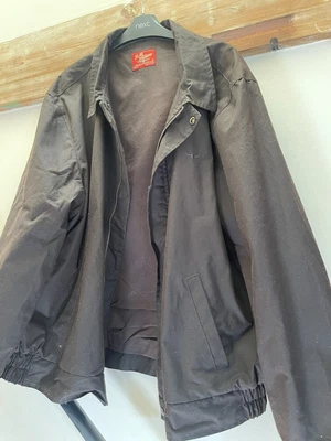 £50 • Buy R.M. Williams The Bush Outfitter Oilskin Wax Jacket Size XL Dark Brown