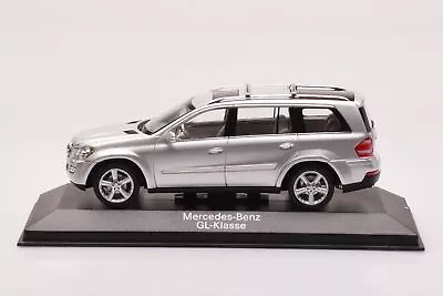 B66962227 Mercedes GL X164 Iridium Silver Minichamps 1/43 • $107.77