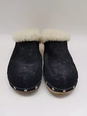 Women's UGG Black Clogs 9 • $14.99