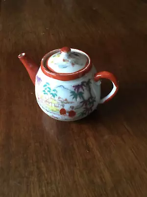 Small Kutani Hanpainted Teapot • £3