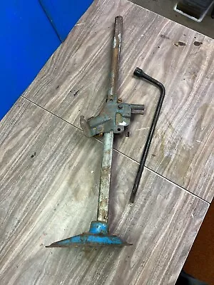 VTG RH INC CAR BUMPER JACK UNIVERSAL APPROX 33  1960's / 1970's ? • $65