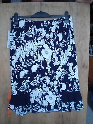 Elastic Waist Skirt By Saloos  Size 18 In Navy And White. Fully Lined. • £4.99