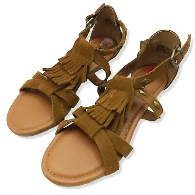 Minnetonka 799901 Women's  Merriam Suede Fringe Sandals Size 6 • $25.22