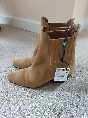 ZARA Camel Tan Suede Ankle Boots Size 6 Western Style • £25