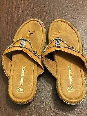 Minnnetonka Ladies Sandals Size 8 • $15