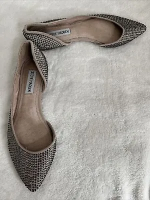 Steve Madden Beige With Gray Studded Flats Size 6.5 • $15