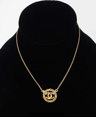 $725.81 • Buy CHANEL  Choker Necklace CC Logo Gold-Plated Vintage