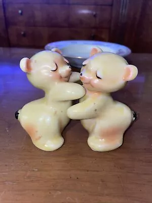 Vintage Van Tellingen Bear Hug Ceramic Salt And Pepper Shakers Set Yellow • $10.99